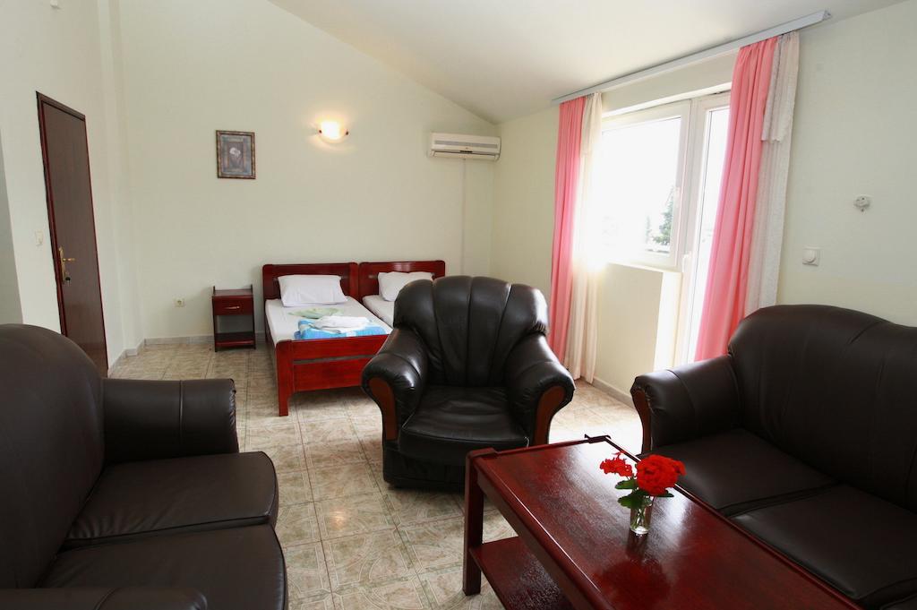 Hotel Vila Prestige Budva Phòng bức ảnh